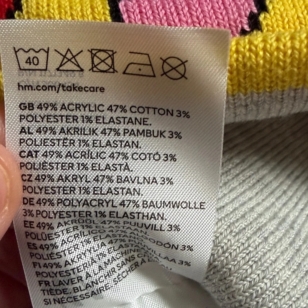 NWT H&M Pokémon Jacquard-knit Beanie, tag size 2t-6 with Pikachu